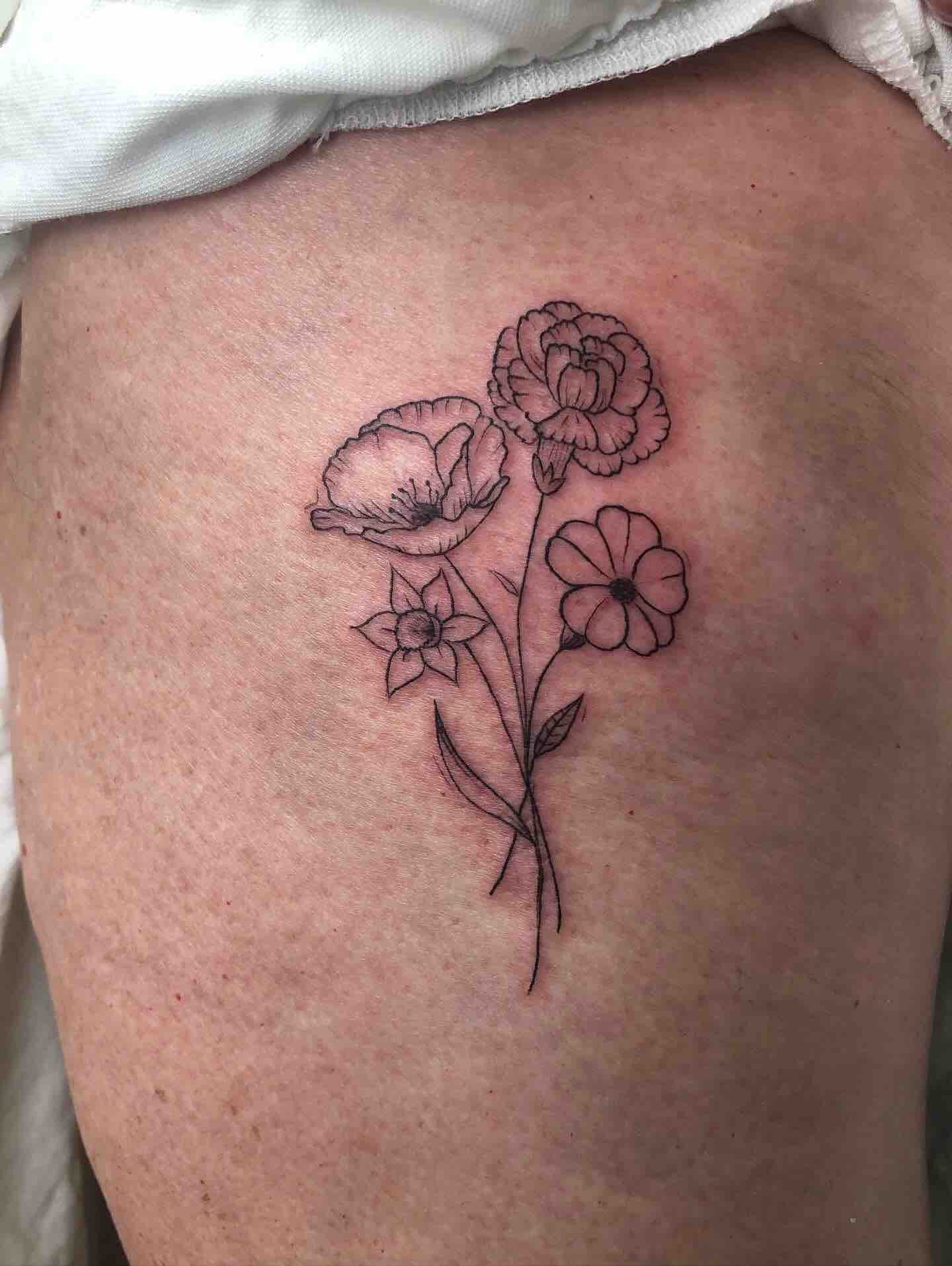 Tatouage bouquet fleurs